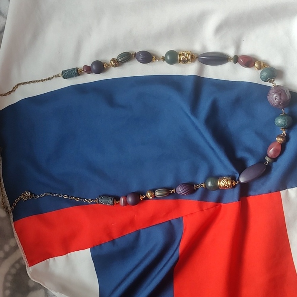 Multicolor Beaded Necklace - Picture 3 of 6